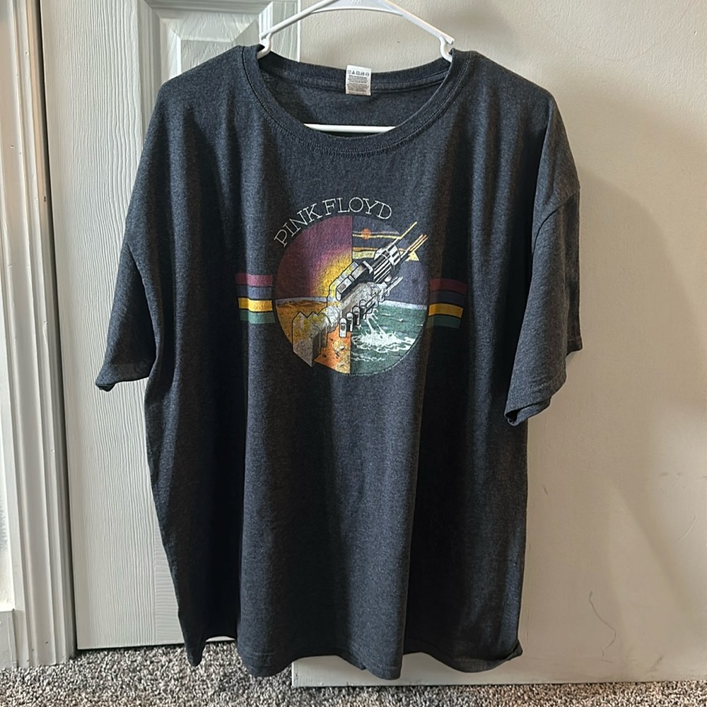 Mens Pink Floyd tee shirt
